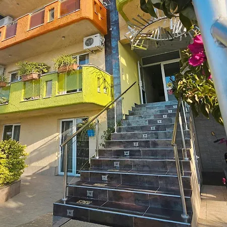 호텔 Lilalo ηotel