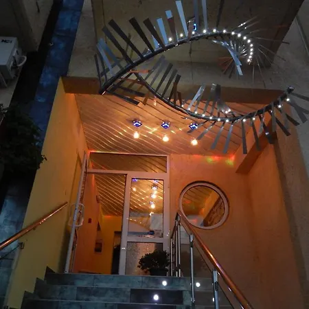 Lilalo ηotel 2* Paralía