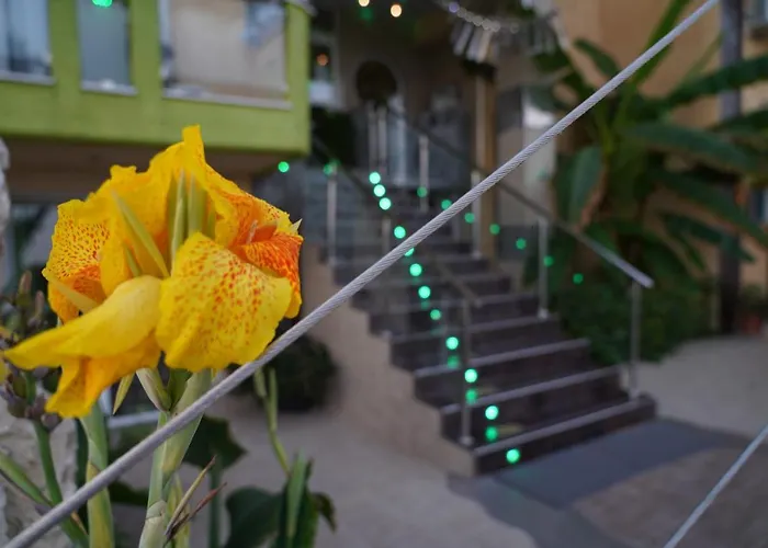 Hotel Lilalo ηotel 2*