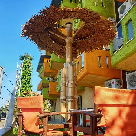 Lilalo ηotel Paralía