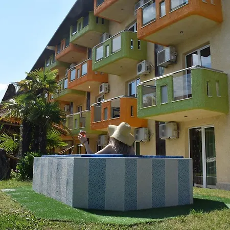 מלון Lilalo ηotel